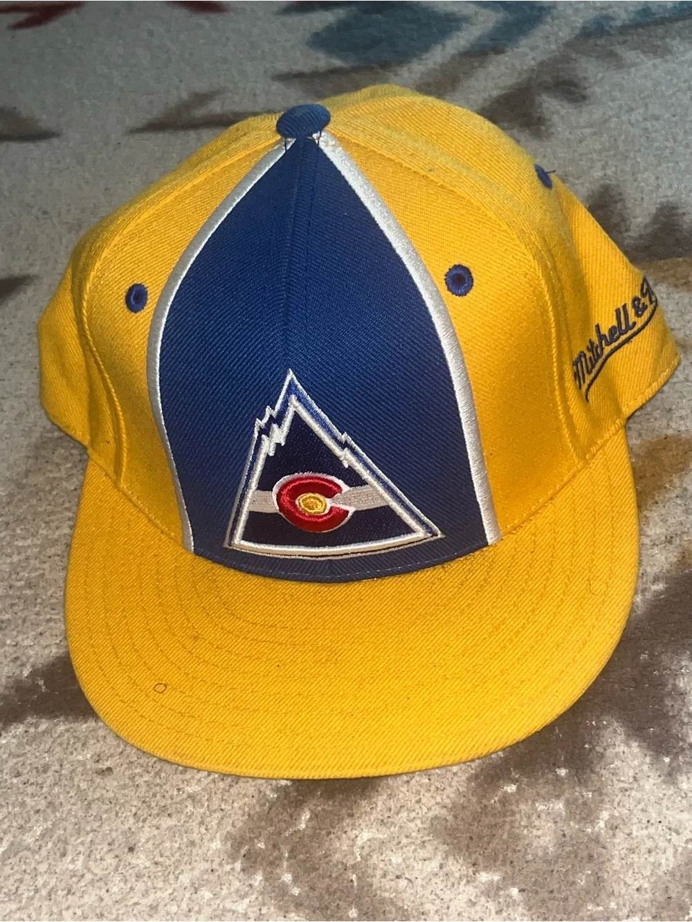 ALOT NBA HOCKEY BASEBALL HATS